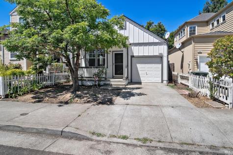 1447 Tammy Way Santa Rosa CA 95401