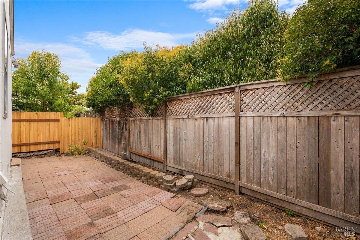 1447 Tammy Way Santa Rosa CA 95401