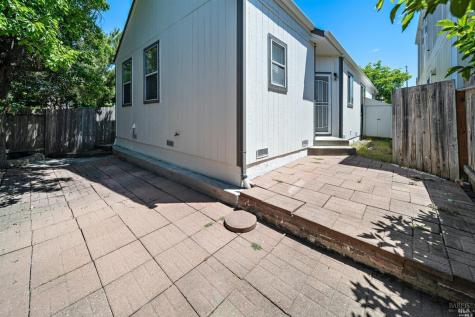 1447 Tammy Way Santa Rosa CA 95401