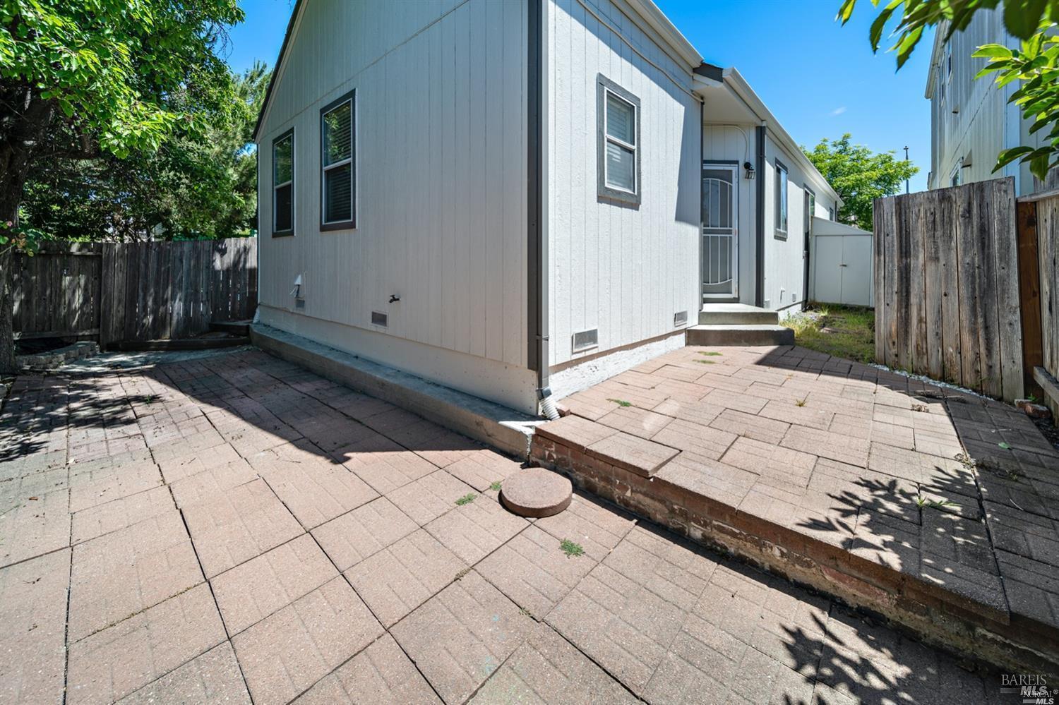 1447 Tammy Way Santa Rosa CA 95401