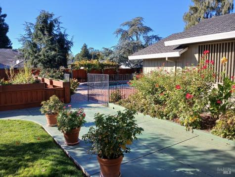 6133 Tamara Lane Windsor CA 95492