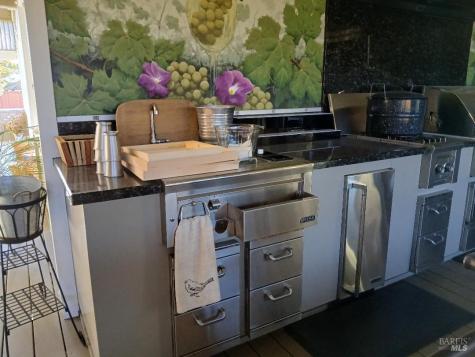 6133 Tamara Lane Windsor CA 95492
