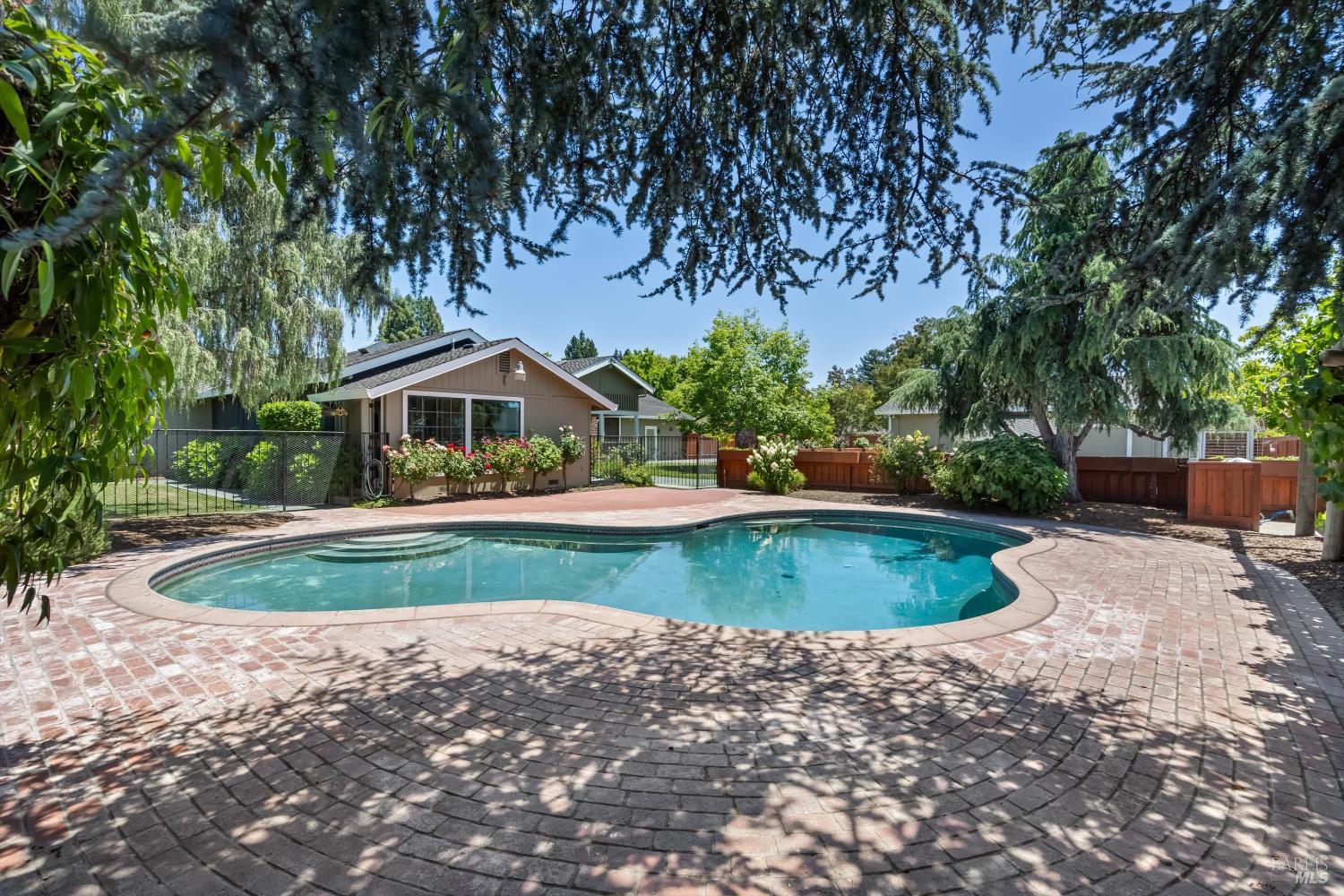 6133 Tamara Lane Windsor CA 95492