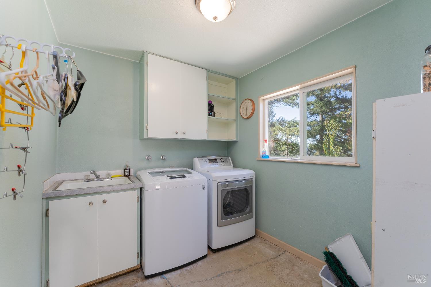 3651 Ridgewood Road Willits CA 95490