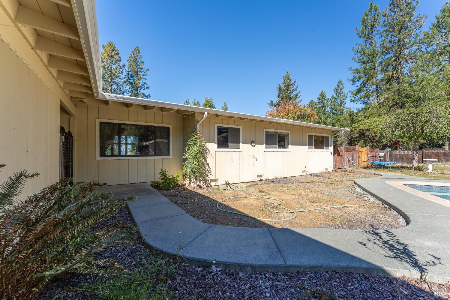3651 Ridgewood Road Willits CA 95490