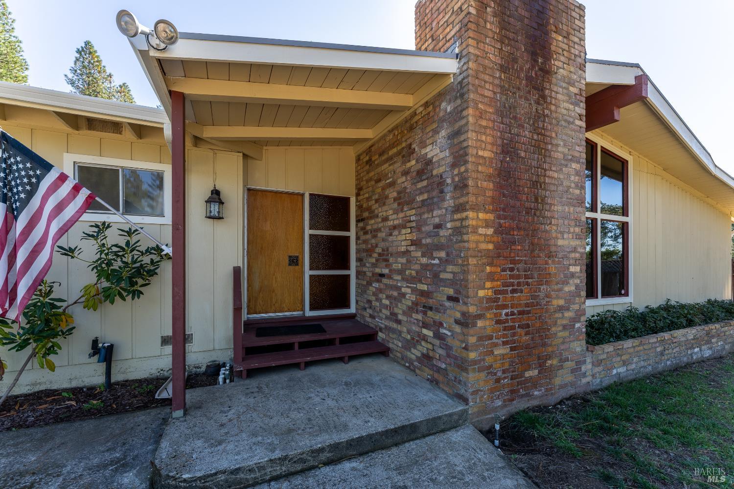 3651 Ridgewood Road Willits CA 95490