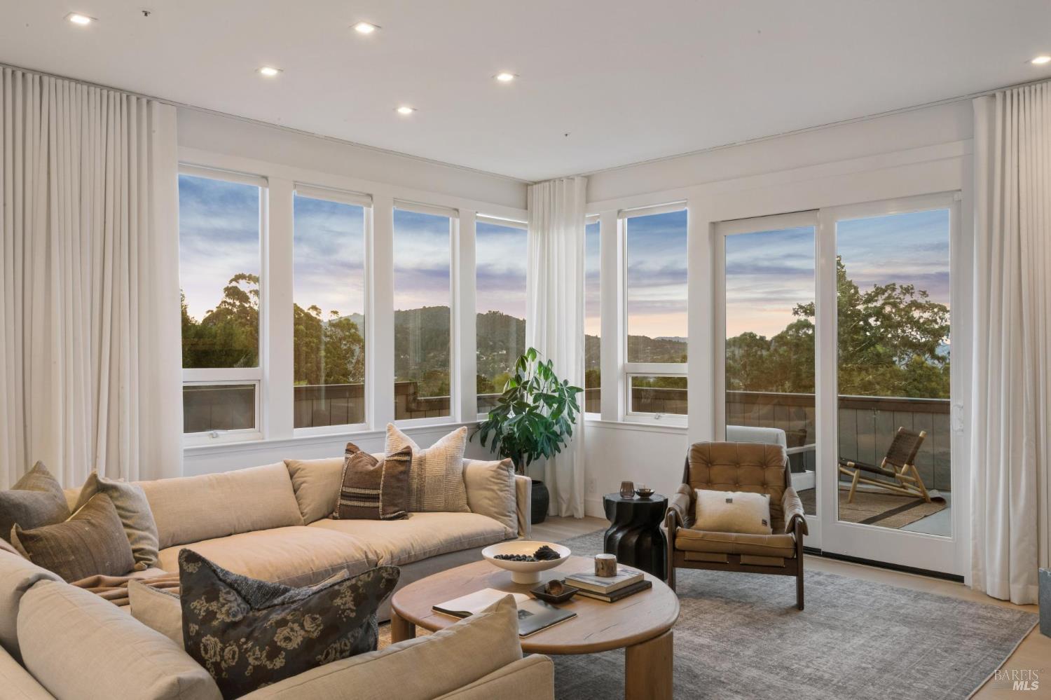 1007 Greenhill Road Mill Valley CA 94941