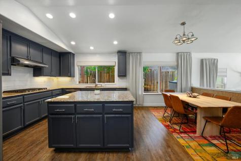 5696 Evening Way Santa Rosa CA 95409