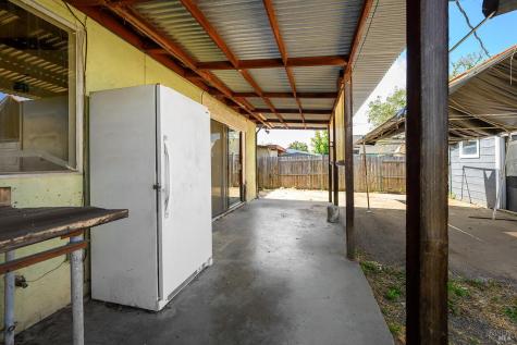 1433 Spruce Way Healdsburg CA 95448