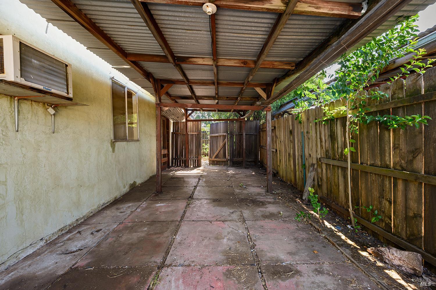 1433 Spruce Way Healdsburg CA 95448