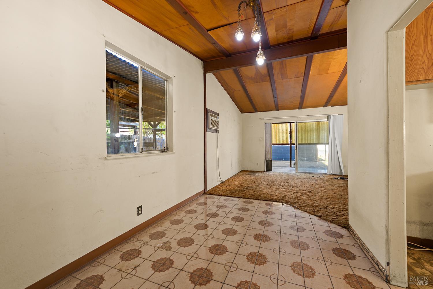 1433 Spruce Way Healdsburg CA 95448