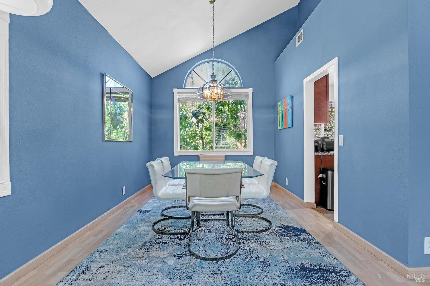 412 Donaldson Court Suisun City CA 94585