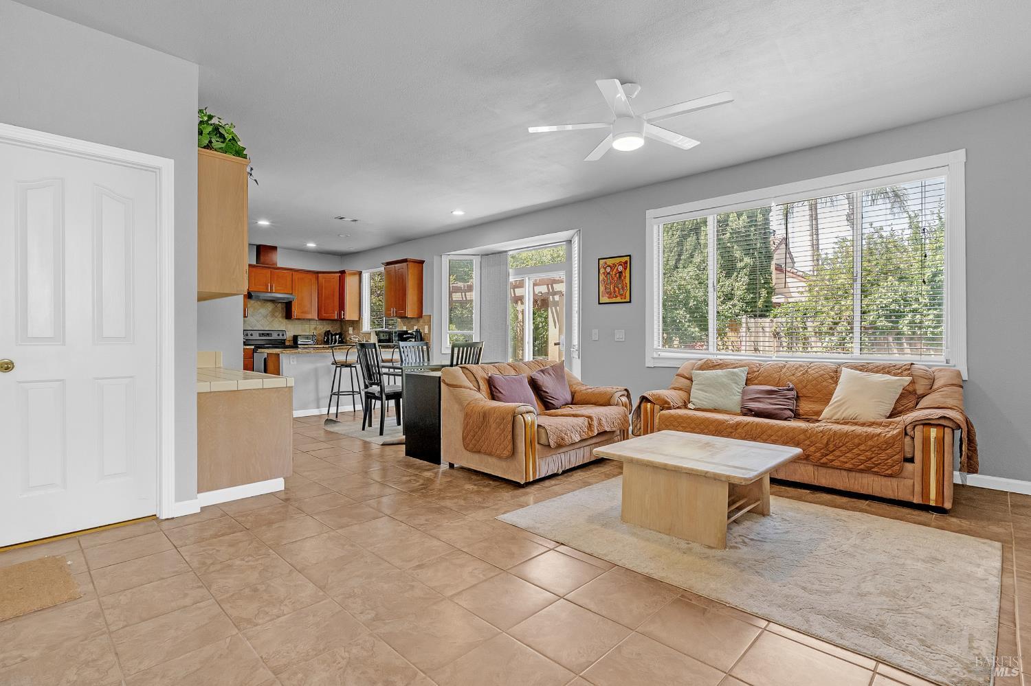 412 Donaldson Court Suisun City CA 94585