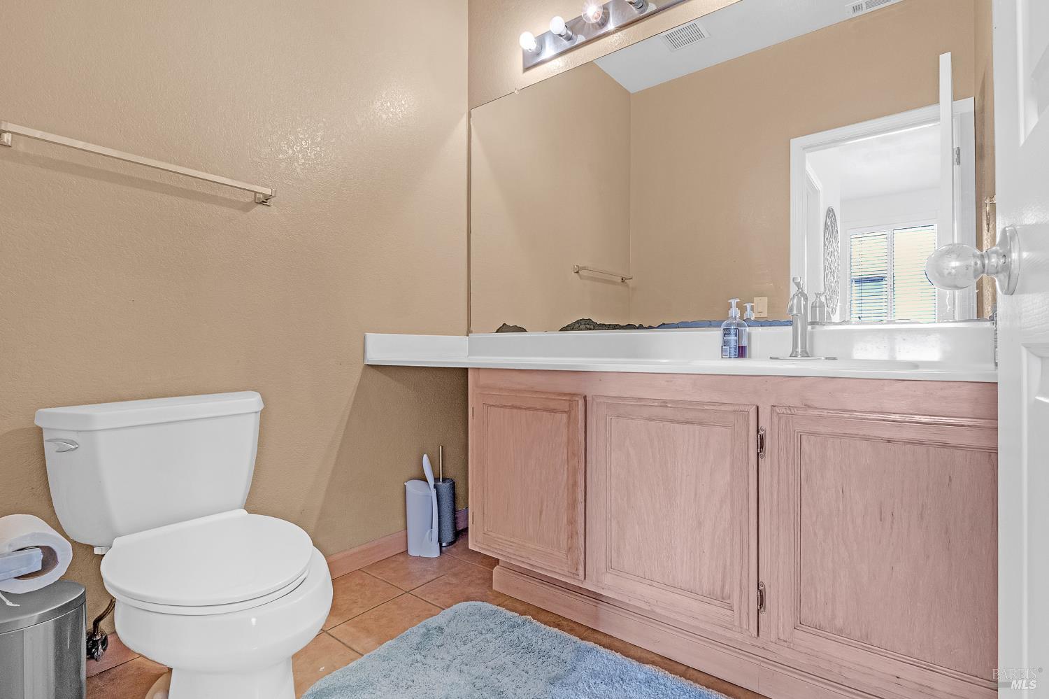 412 Donaldson Court Suisun City CA 94585