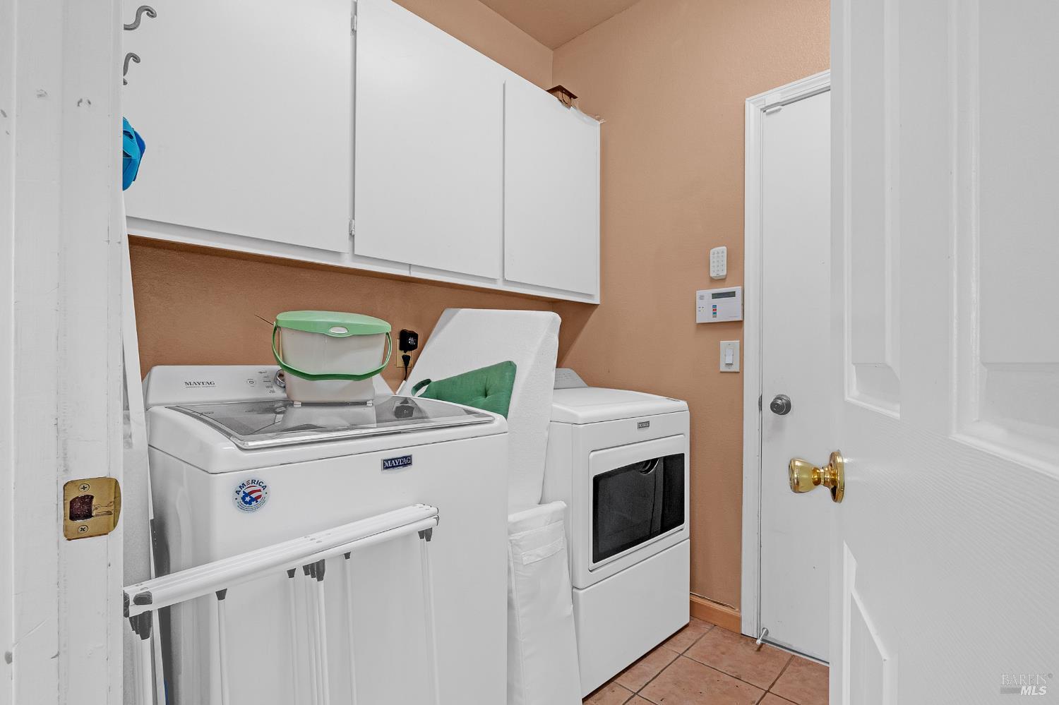 412 Donaldson Court Suisun City CA 94585