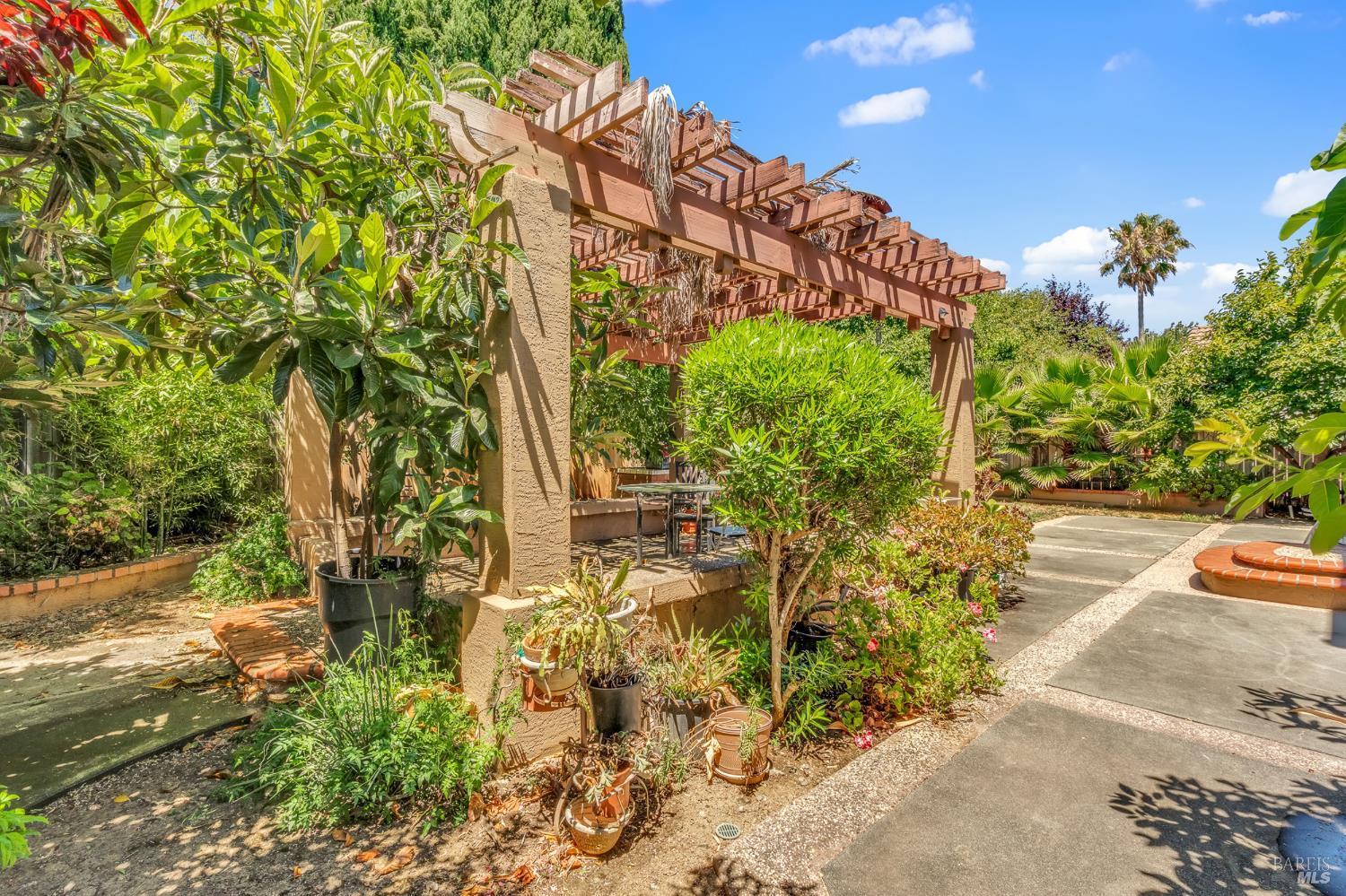 412 Donaldson Court Suisun City CA 94585