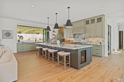 1099 Dry Creek Road Healdsburg CA 95448