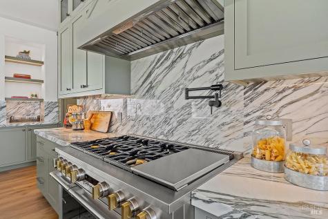 1099 Dry Creek Road Healdsburg CA 95448