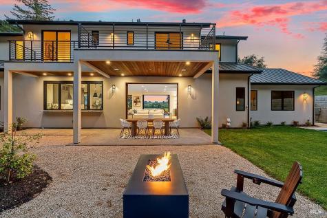 1099 Dry Creek Road Healdsburg CA 95448