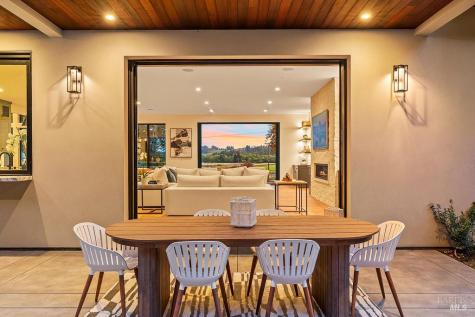 1099 Dry Creek Road Healdsburg CA 95448