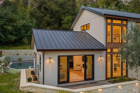 1099 Dry Creek Road Healdsburg CA 95448