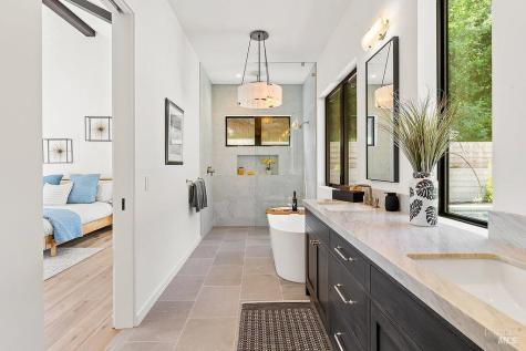 1099 Dry Creek Road Healdsburg CA 95448