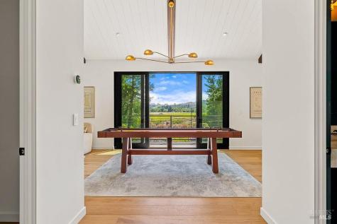 1099 Dry Creek Road Healdsburg CA 95448