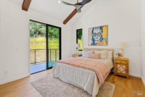 1099 Dry Creek Road Healdsburg CA 95448