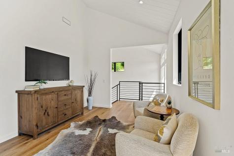 1099 Dry Creek Road Healdsburg CA 95448