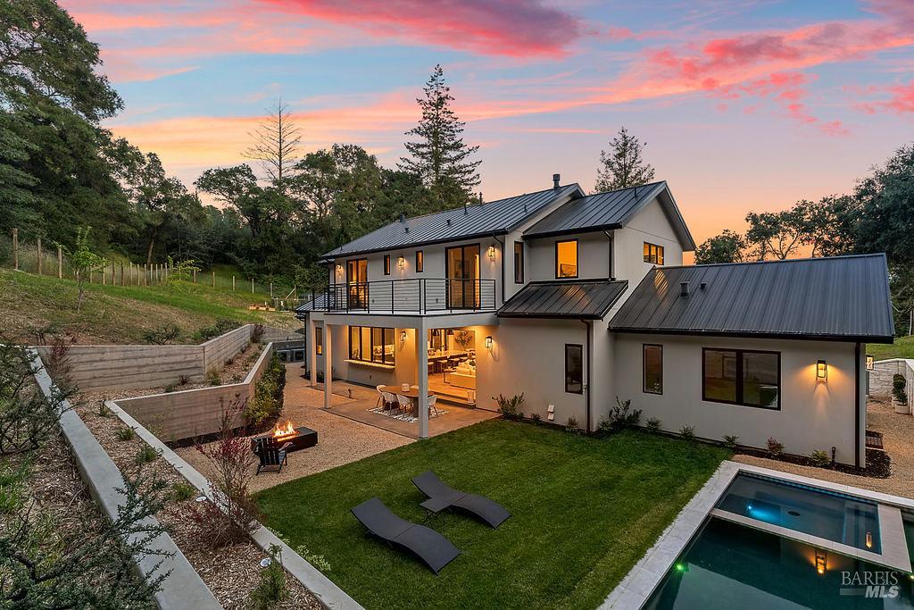 1099 Dry Creek Road Healdsburg CA 95448