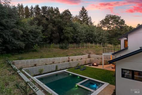 1099 Dry Creek Road Healdsburg CA 95448