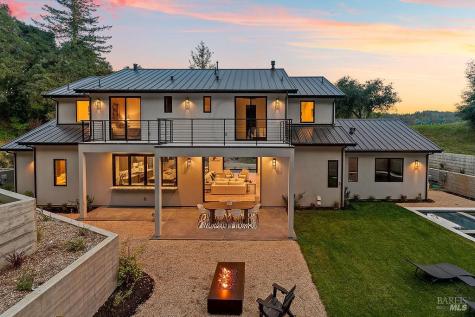 1099 Dry Creek Road Healdsburg CA 95448
