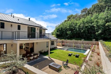 1099 Dry Creek Road Healdsburg CA 95448