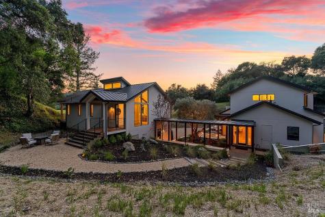 1099 Dry Creek Road Healdsburg CA 95448