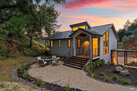 1099 Dry Creek Road Healdsburg CA 95448
