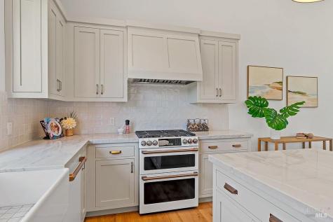 1099 Dry Creek Road Healdsburg CA 95448