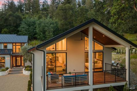1099 Dry Creek Road Healdsburg CA 95448