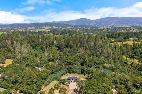 1099 Dry Creek Road Healdsburg CA 95448