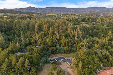 1099 Dry Creek Road Healdsburg CA 95448