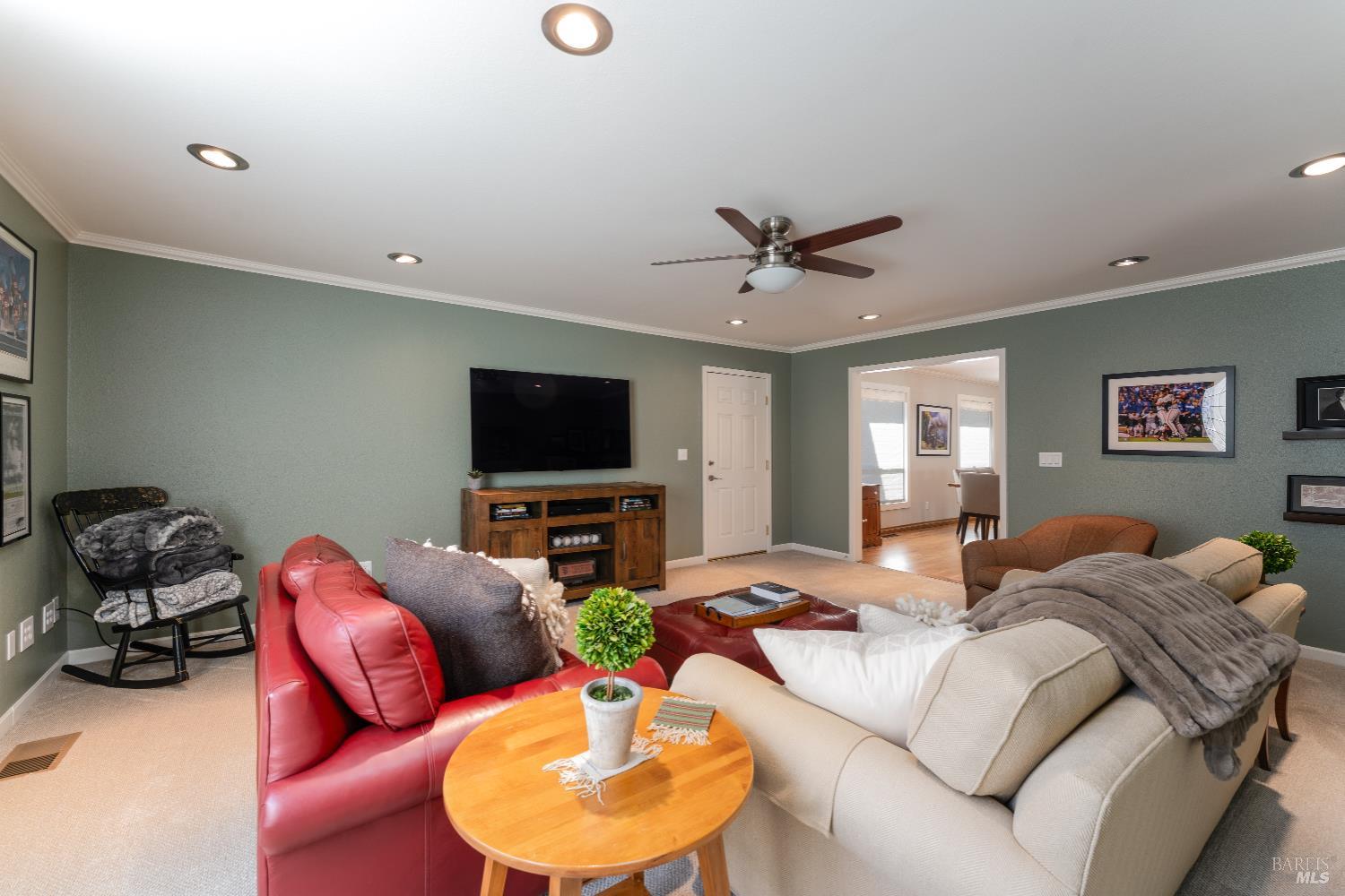 916 Fairway Avenue Ukiah CA 95482