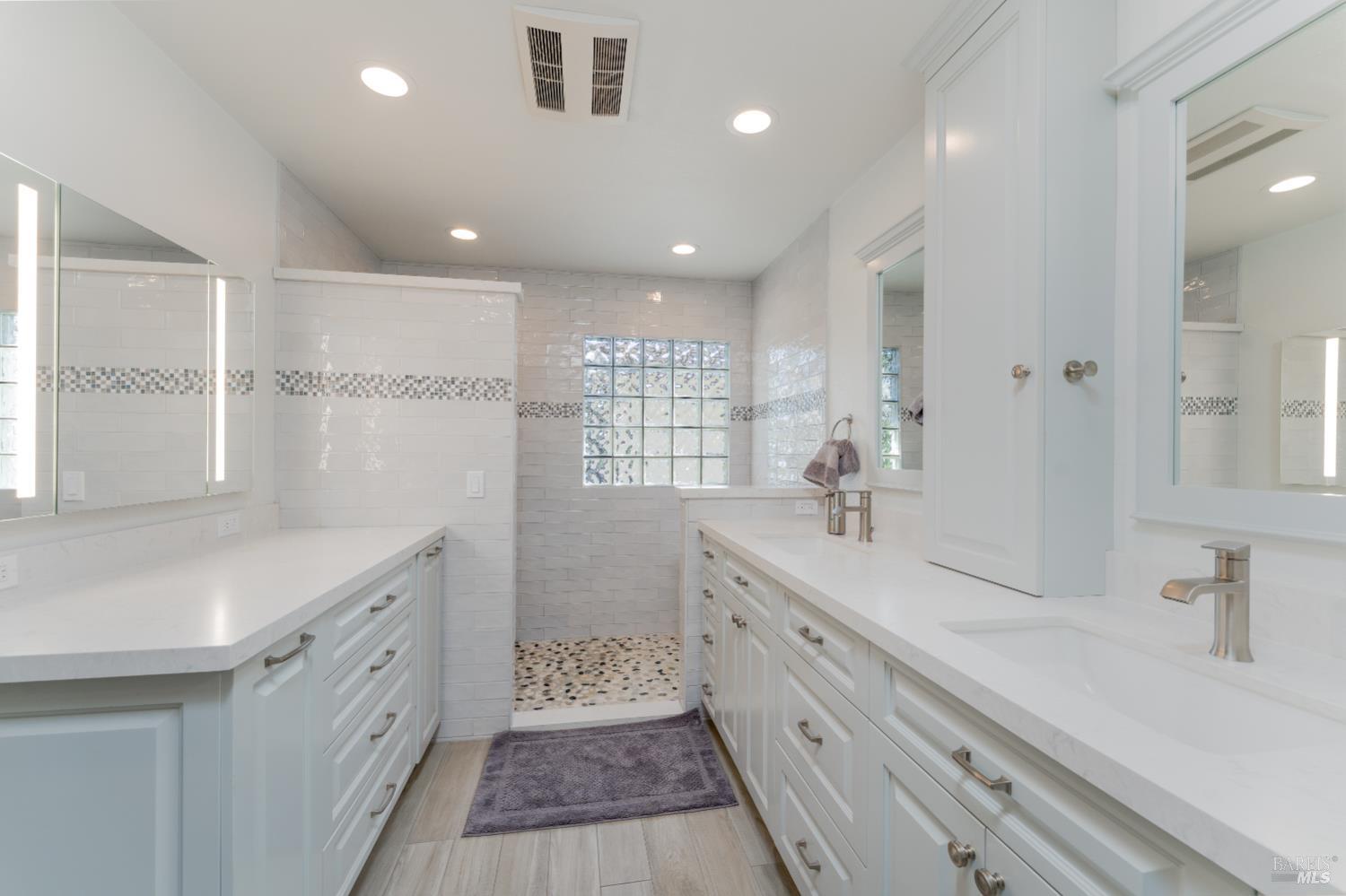 916 Fairway Avenue Ukiah CA 95482