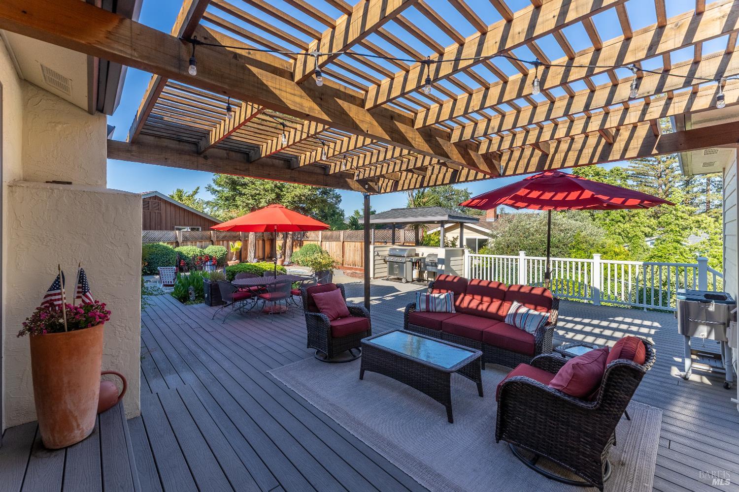916 Fairway Avenue Ukiah CA 95482