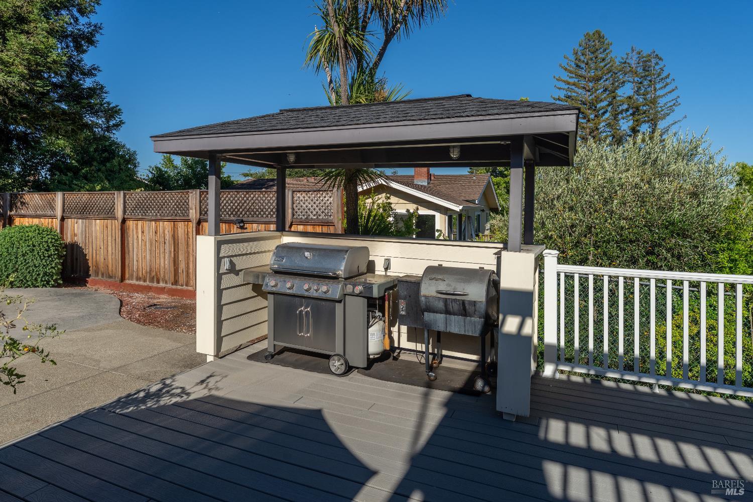916 Fairway Avenue Ukiah CA 95482