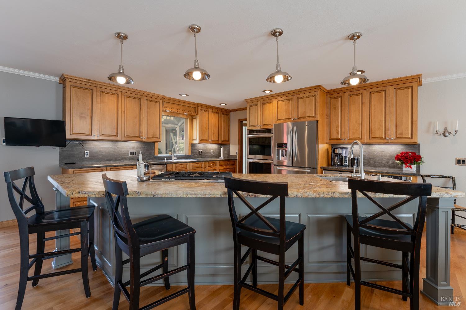 916 Fairway Avenue Ukiah CA 95482