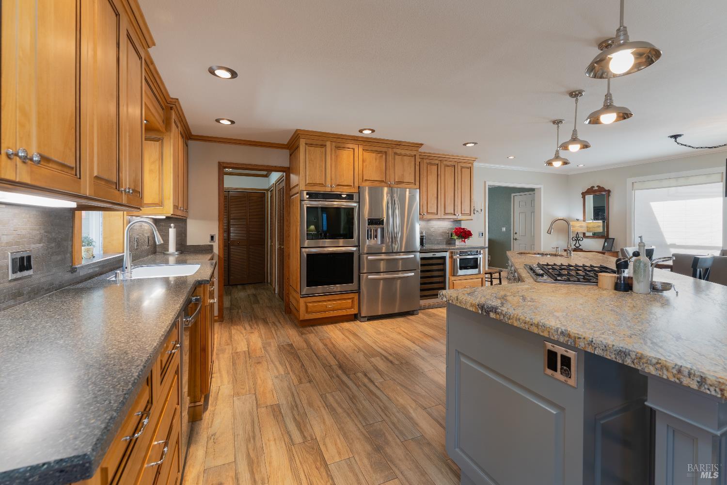 916 Fairway Avenue Ukiah CA 95482