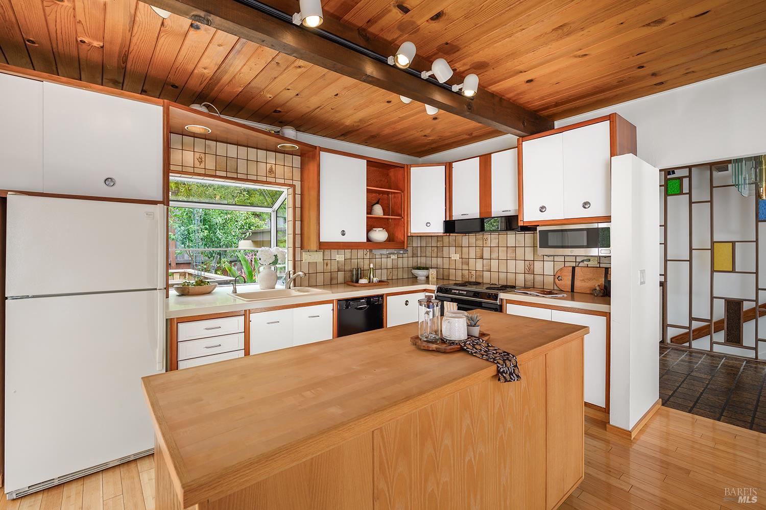 135 Peralta Avenue Mill Valley CA 94941