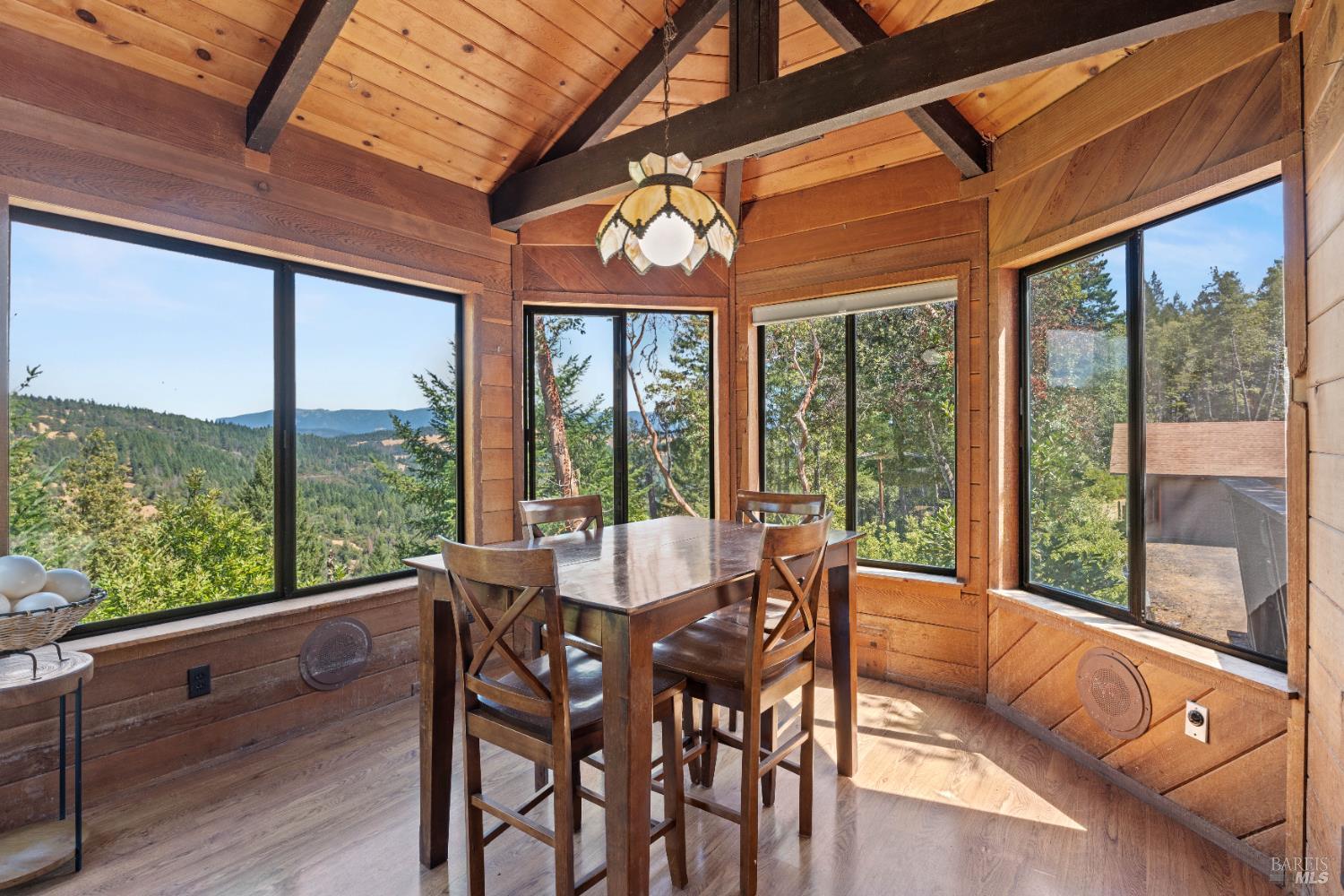 18396 Mariposa Creek Road Willits CA 95490