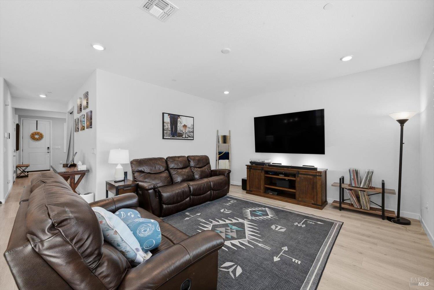 661 Shaul Circle Vacaville CA 95687