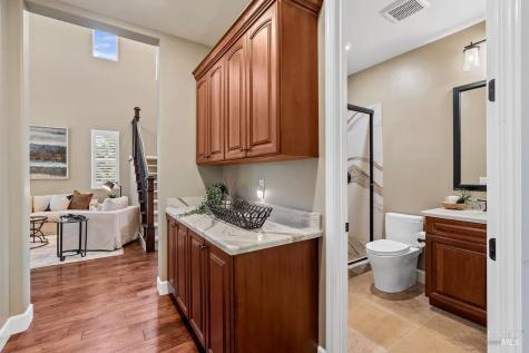 3965 Park Gardens Drive Santa Rosa CA 95404