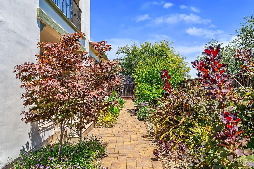 3965 Park Gardens Drive Santa Rosa CA 95404